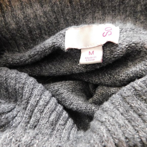 🎀 Oversized Gray Turtleneck - Picture 4 of 10